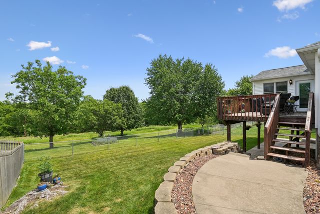 808 W 59th Street, Davenport, IA 52806