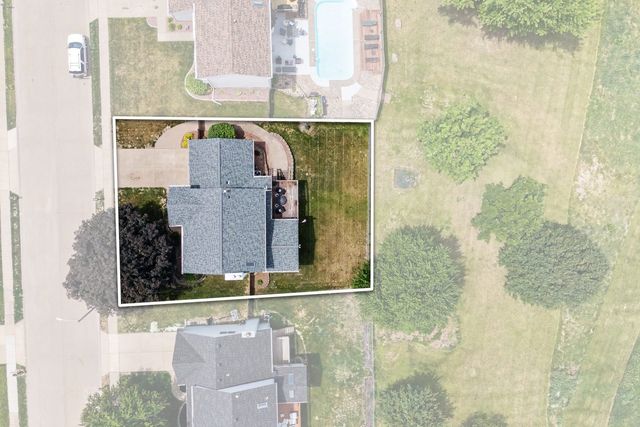 808 W 59th Street, Davenport, IA 52806