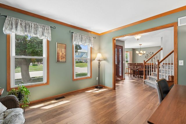 808 W 59th Street, Davenport, IA 52806