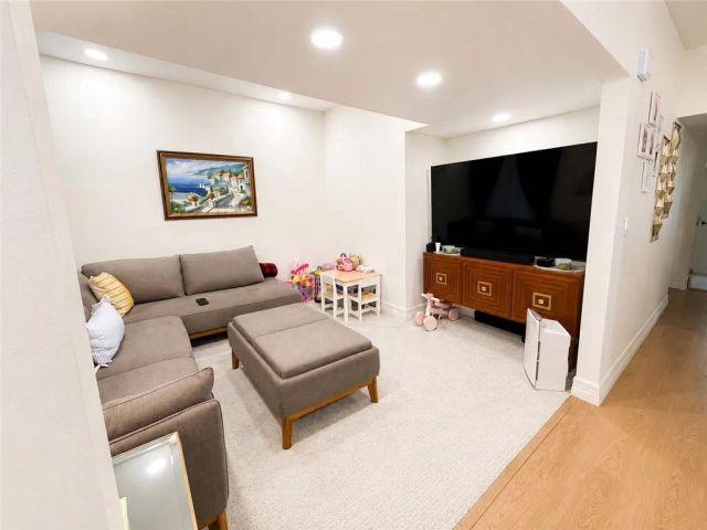 1313 Valley View 202, Glendale, CA 91202
