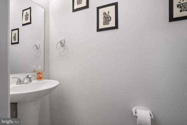 3105 MERIDIAN DR, Greenbackville, VA 23356