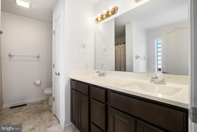 3105 MERIDIAN DR, Greenbackville, VA 23356