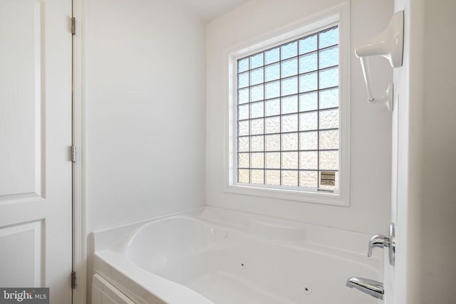 3105 MERIDIAN DR, Greenbackville, VA 23356