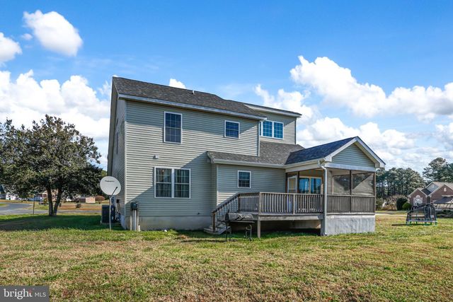 3105 MERIDIAN DR, Greenbackville, VA 23356