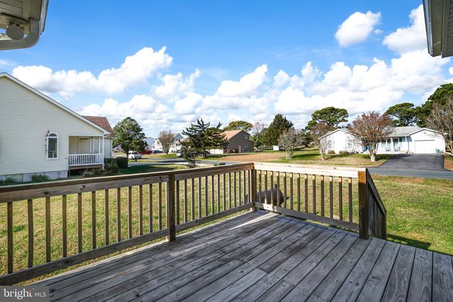 3105 MERIDIAN DR, Greenbackville, VA 23356