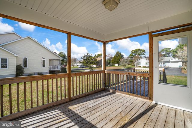 3105 MERIDIAN DR, Greenbackville, VA 23356