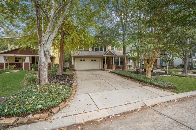14 N Flickering Sun Circle, The Woodlands, TX 77382
