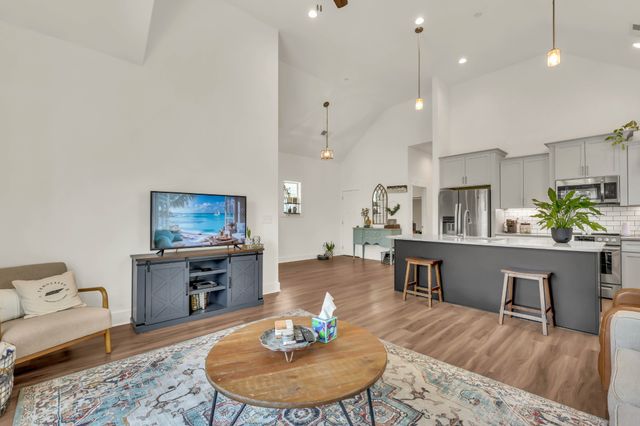 1340 Hicks Edgen Rd, Pleasant View, TN 37146