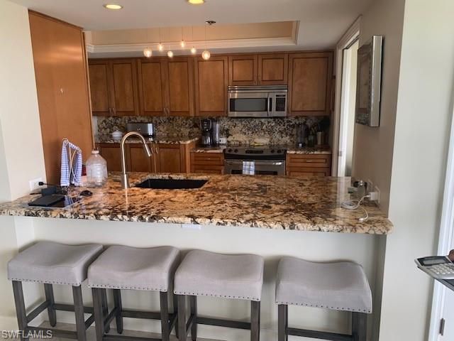 5550 HERON POINT DR 1403, Naples, FL 34108