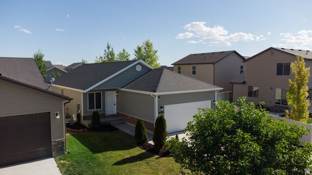 1648 E SLOW WATER WAY, Eagle Mountain, UT 84005