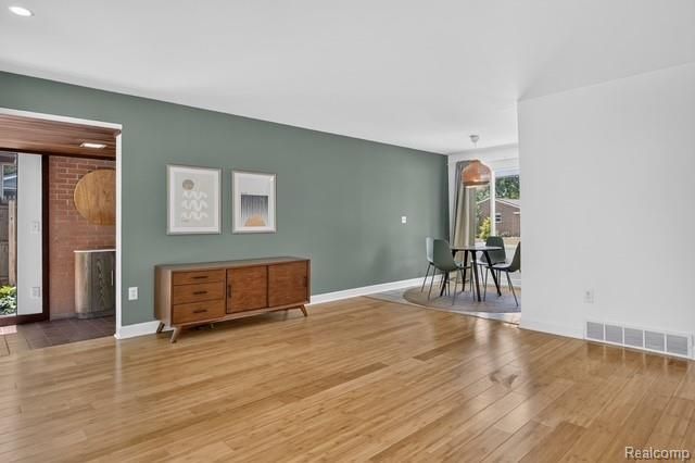 921 Raymond Street, Ann Arbor, MI 48103