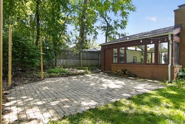 921 Raymond Street, Ann Arbor, MI 48103