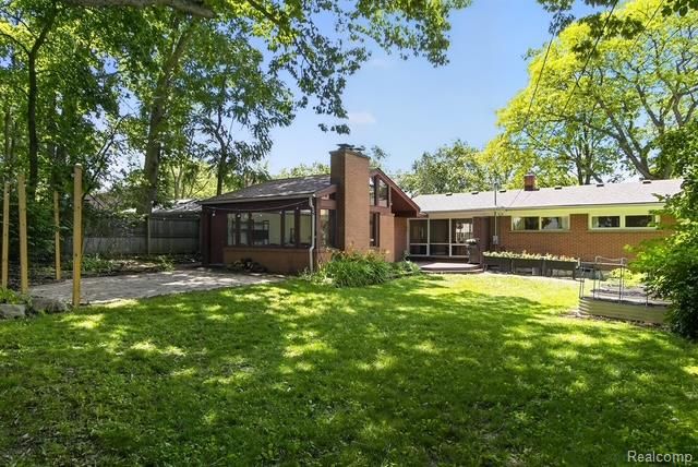 921 Raymond Street, Ann Arbor, MI 48103