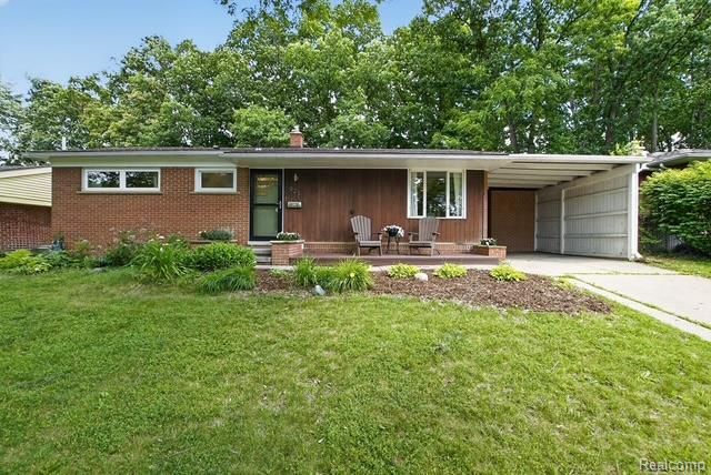 921 Raymond Street, Ann Arbor, MI 48103