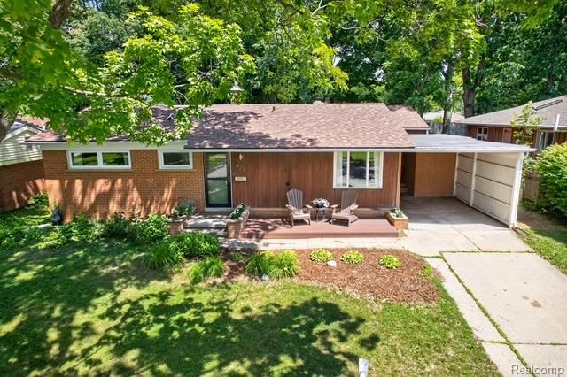 921 Raymond Street, Ann Arbor, MI 48103