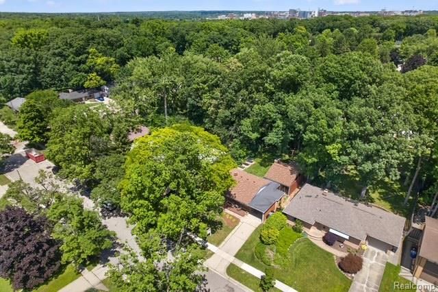 921 Raymond Street, Ann Arbor, MI 48103
