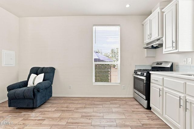 3975 Telegraph Road 26, Ventura, CA 93003