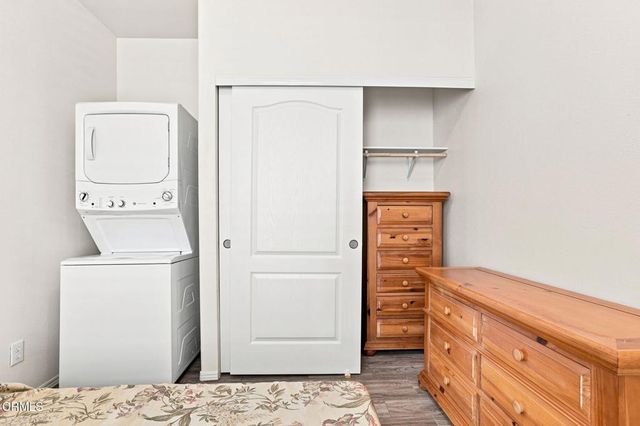 3975 Telegraph Road 26, Ventura, CA 93003