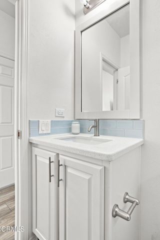 3975 Telegraph Road 26, Ventura, CA 93003