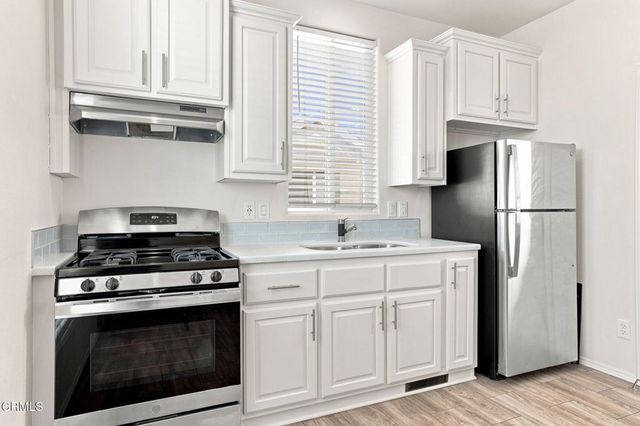 3975 Telegraph Road 26, Ventura, CA 93003