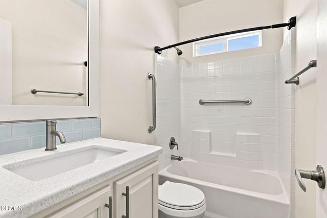3975 Telegraph Road 26, Ventura, CA 93003