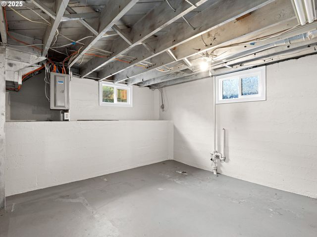 1520 12TH St, Oregon City, OR 97045