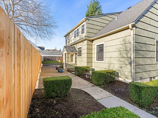 1520 12TH St, Oregon City, OR 97045