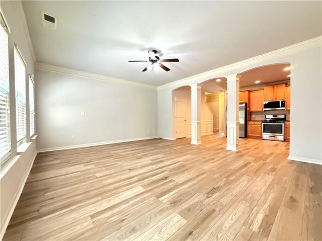 323 Knelston Oak Drive, Suwanee, GA 30024