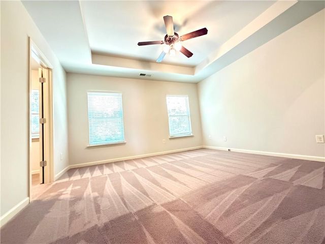 323 Knelston Oak Drive, Suwanee, GA 30024