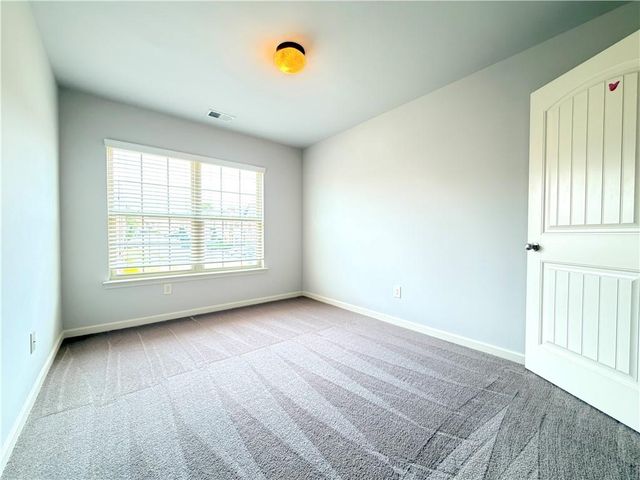 323 Knelston Oak Drive, Suwanee, GA 30024