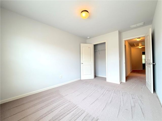 323 Knelston Oak Drive, Suwanee, GA 30024