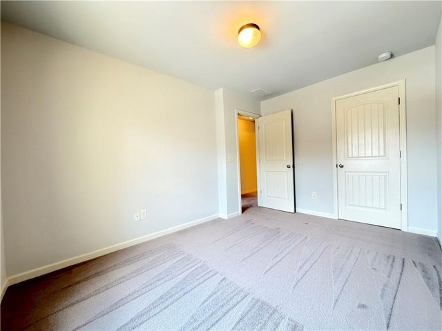 323 Knelston Oak Drive, Suwanee, GA 30024