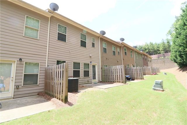 323 Knelston Oak Drive, Suwanee, GA 30024