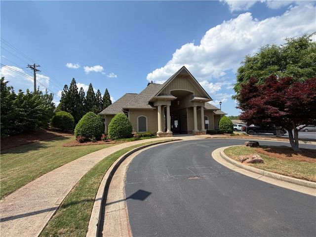 323 Knelston Oak Drive, Suwanee, GA 30024