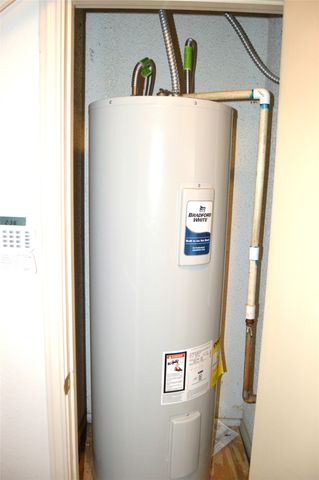 1012 Meridith Drive, Terrell, TX 75160