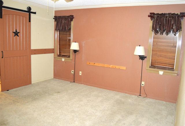 1012 Meridith Drive, Terrell, TX 75160