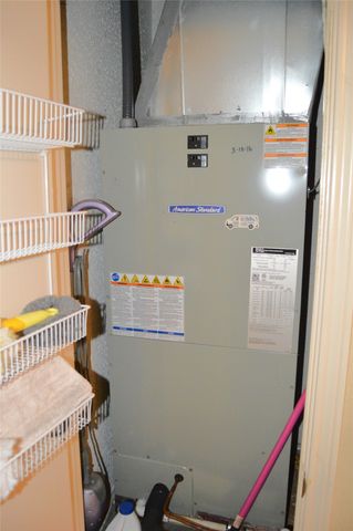 1012 Meridith Drive, Terrell, TX 75160