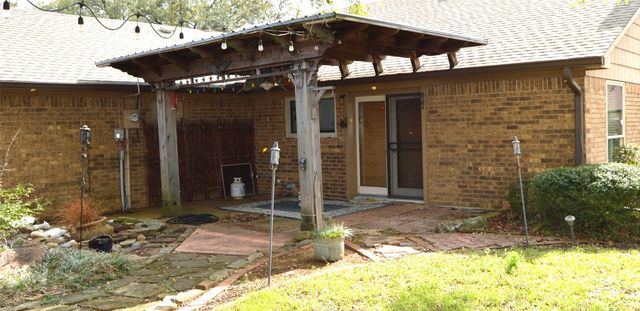 1012 Meridith Drive, Terrell, TX 75160