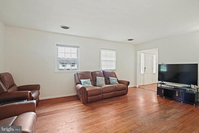 13034 CLARION RD, Fort Washington, MD 20744