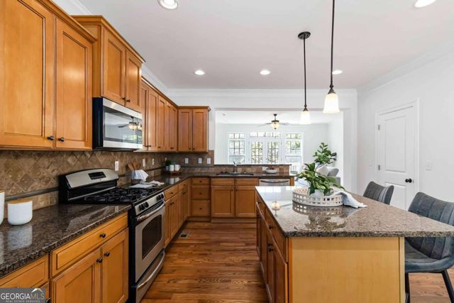 1648 Gilstrap Lane NW, Atlanta, GA 30318