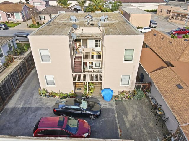 15 Eastern Drive, Watsonville, CA 95076