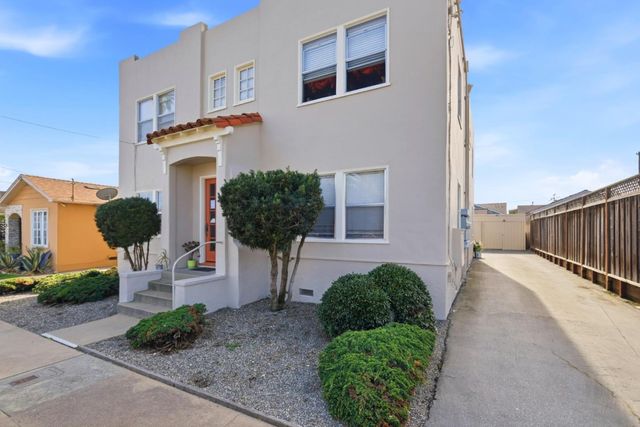 15 Eastern Drive, Watsonville, CA 95076