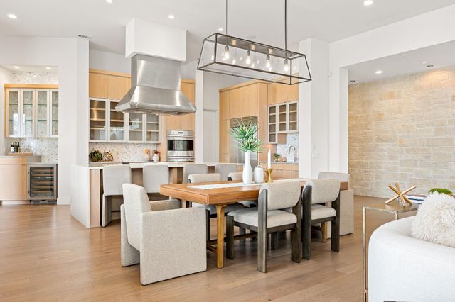 6504 W Courtyard DR, Austin, TX 78730