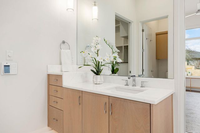 6504 W Courtyard DR, Austin, TX 78730