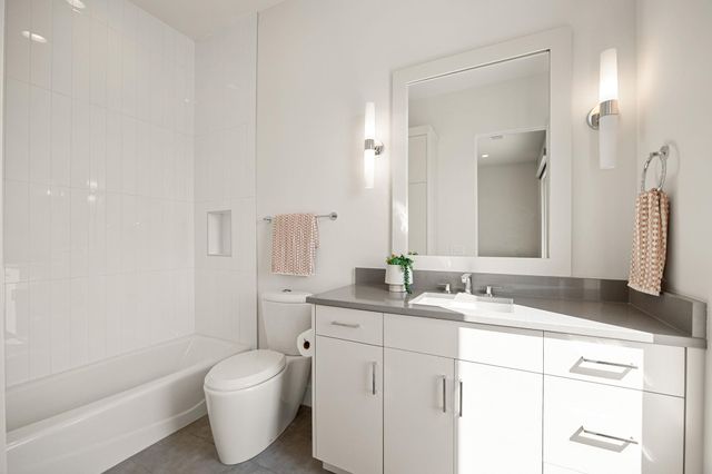 6504 W Courtyard DR, Austin, TX 78730