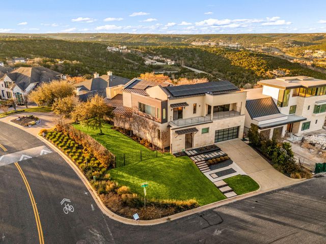 6504 W Courtyard DR, Austin, TX 78730