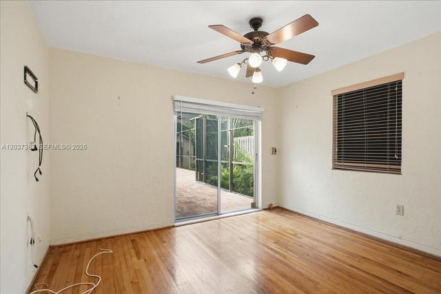2550 Trapp Ave, Miami, FL 33133