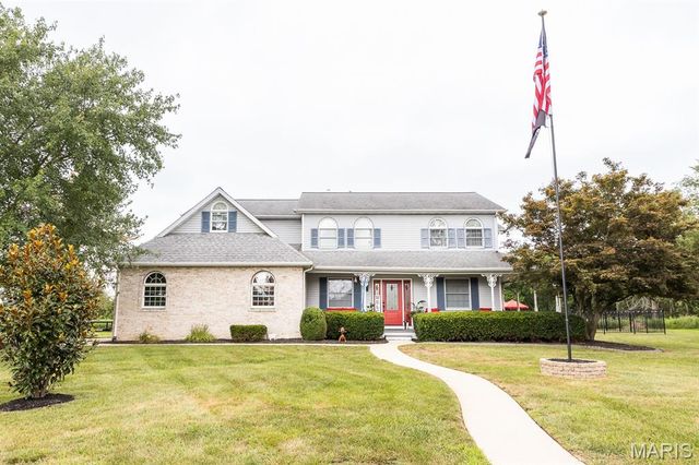 5148 Live Oak Drive, Smithton, IL 62285