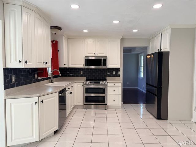 5148 Live Oak Drive, Smithton, IL 62285