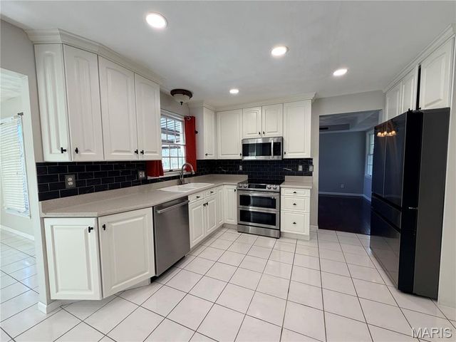 5148 Live Oak Drive, Smithton, IL 62285